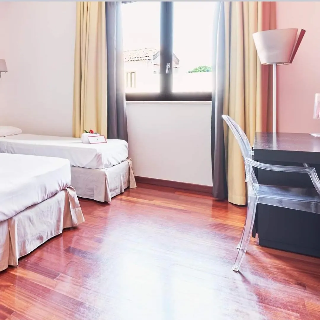 La Chicca Palace Hotel ميلاتسو إيطاليا